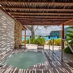 Nuevo, Lujoso y Exclusivo Vista a la Laguna 3BR