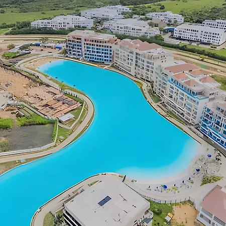 Nuevo, Lujoso Y Exclusivo Vista A La Laguna 3br Apartamento Cartagena