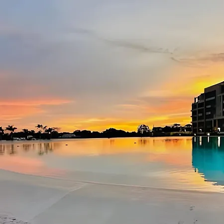 Nuevo, Lujoso Y Exclusivo Vista A La Laguna 3br Apartamento Cartagena