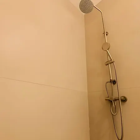 Nuevo, Lujoso Y Exclusivo Vista A La Laguna 3br Apartamento