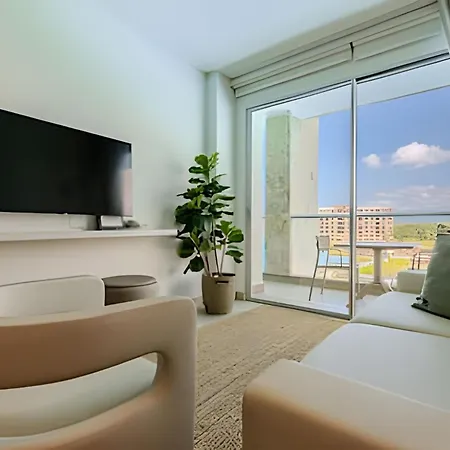 Apartamento Nuevo, Lujoso Y Exclusivo Vista A La Laguna 3br *