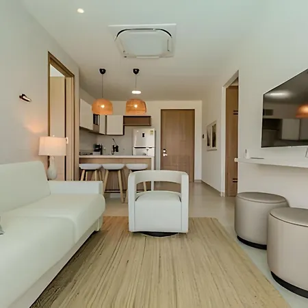 Apartamento Nuevo, Lujoso Y Exclusivo Vista A La Laguna 3br